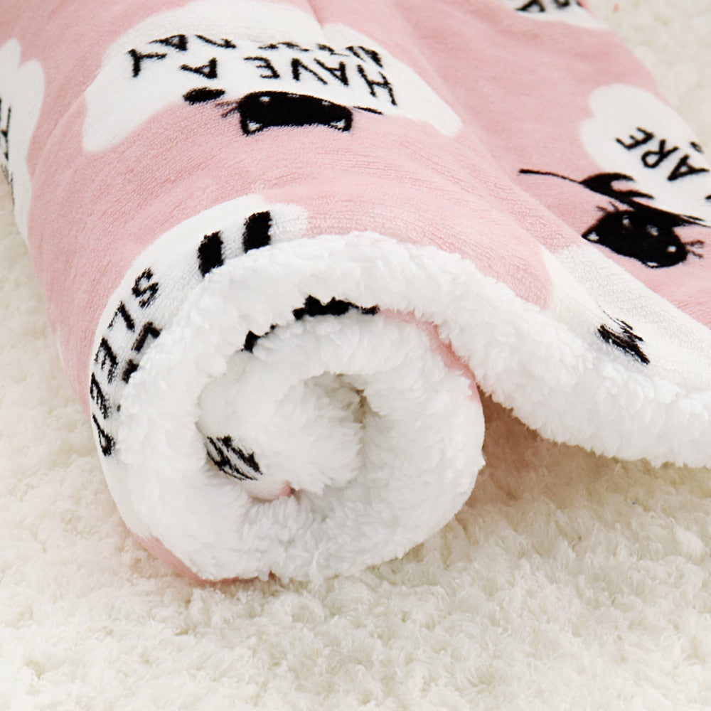 Dog/Cat Pet Warm Blanket Mat Bed/Sofa Cover Mattress - The GoatFind