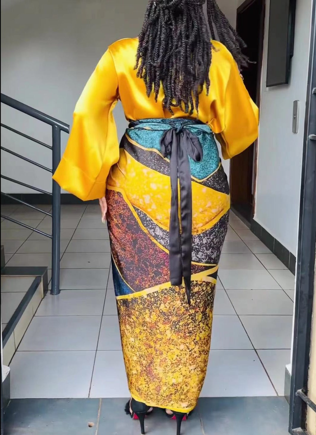 African Printed Traditional Two Piece Dress Set/Long Skirt & O-neck Loose Flare Sleeve Blouse - The GoatFind